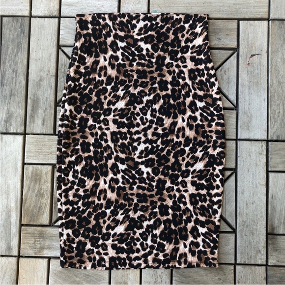 Lily White Leopard Pencil Skirt Size S - Picture 1 of 6